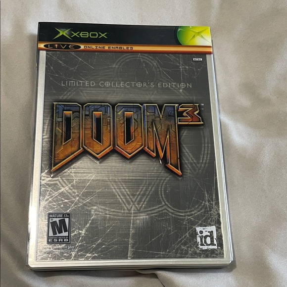 XBOX 360 Doom 3 Limited Collector's Edition Metal Case, EUC, Hard to Find - Picture 1 of 9